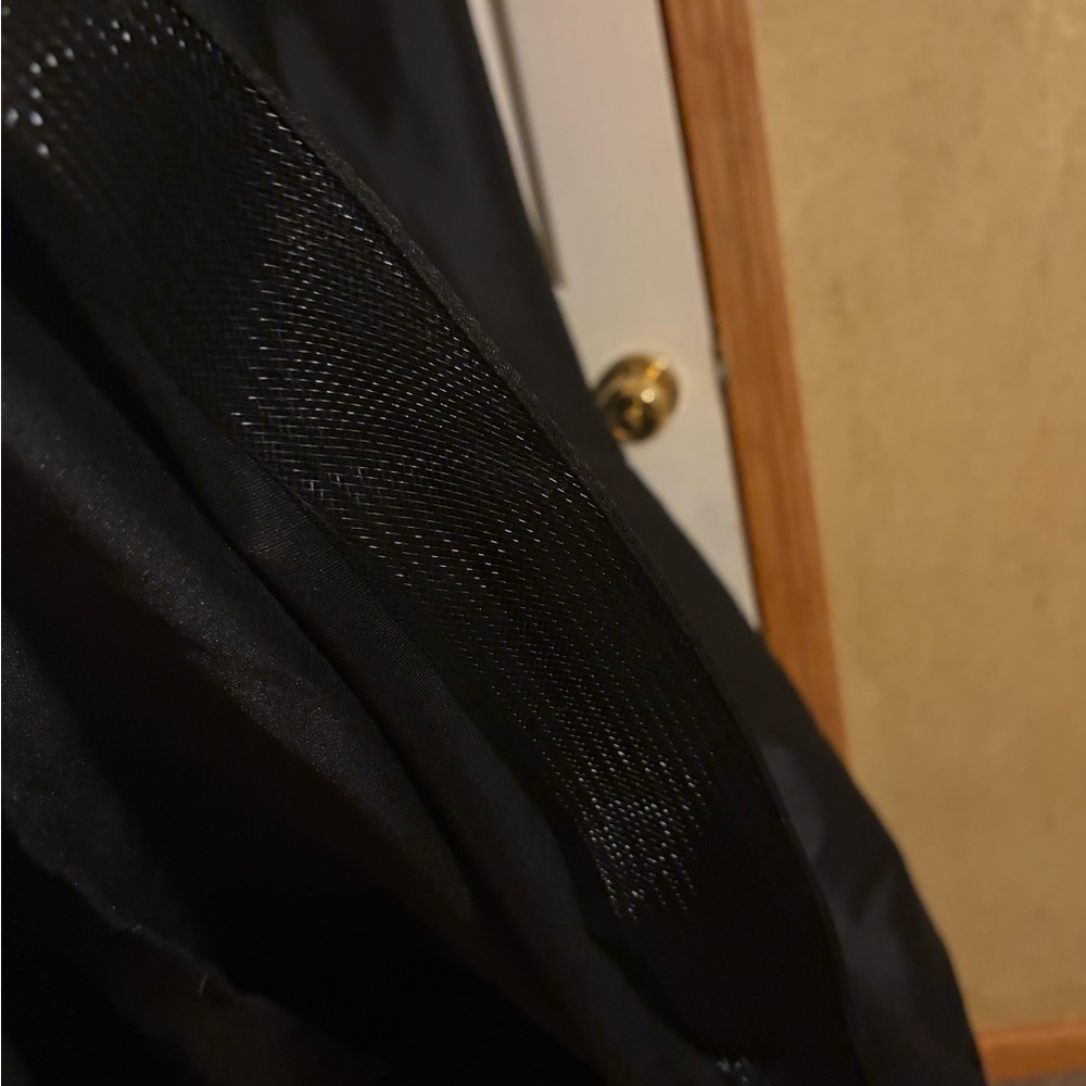 Elegant Black Prom Gown - Picture 7 of 8